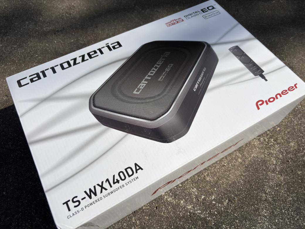 急遽購入した新しいサブウーファー外箱