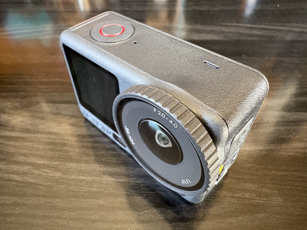 アクションカメラ